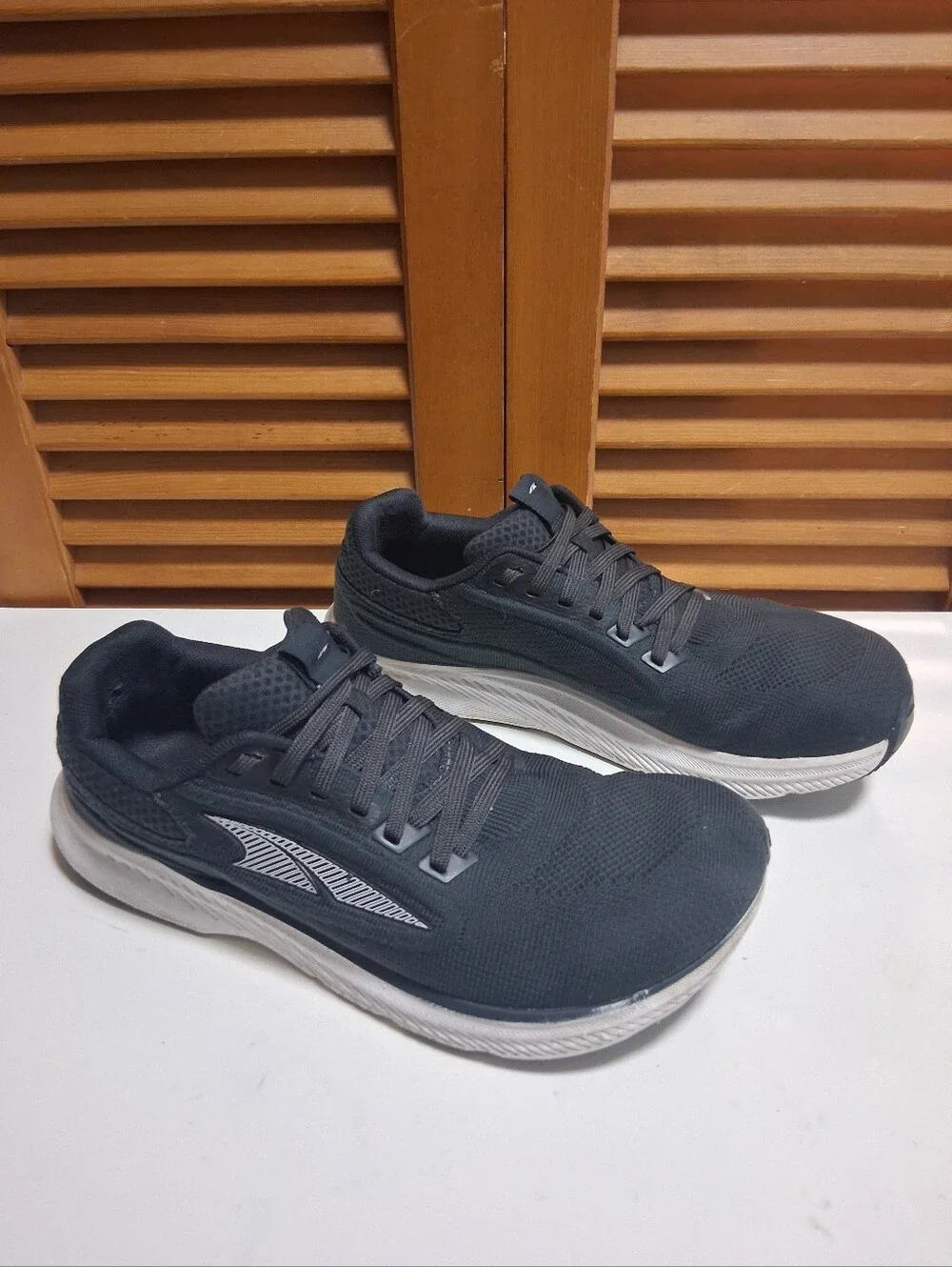Altra Escalante 3 Women’s Running Shoe * Size: 9.5